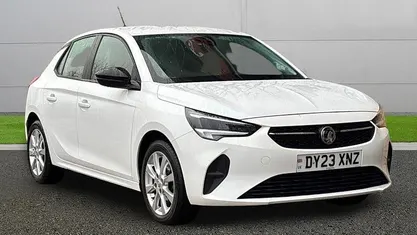 Used Vauxhall Corsa Design Edition 75 HP (55 kW) 2023 White Hatchback