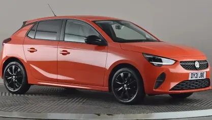 Begagnad Vauxhall Corsa 75 HK (55 kW) 2021 Orange Halvkombi