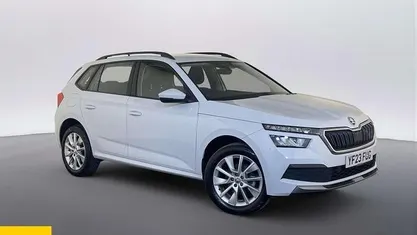 Begagnad Skoda Kamiq SE 95 HK (69 kW) 2023 Vit SUV