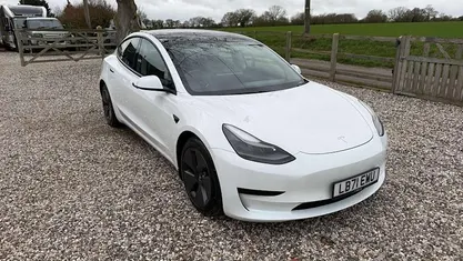 Used Tesla Model 3 Standard Range 366 kW (498 HP) 2021 Sedan