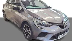 Used 2022 Renault Clio V Evolution Hatchback | £12,900 (Fair price)