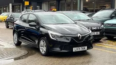 Used 2021 Renault Clio V Play Hatchback | £11,115 (Super price)