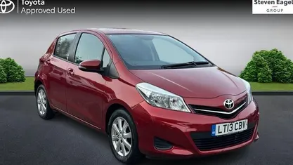 Used Toyota Yaris 101 HP (74 kW) 2013 Hatchback