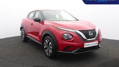 Usado Nissan Juke Acenta Premium 114 CV (83 kW) 2025 Rojo SUV