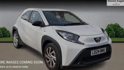 Used Toyota Aygo X PURE 72 HP (52 kW) 2025 SUV