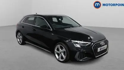 Begagnad Audi A3 Sportback S-Line 110 HK (80 kW) 2024 Halvkombi