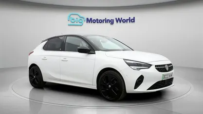 Used Vauxhall Corsa-e Elite 100 kW (136 HP) 2022 White Hatchback