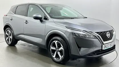 Used Nissan Qashqai N-Connecta 140 HP (102 kW) 2022 Grey SUV