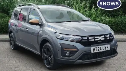 Begagnad Dacia Jogger Extreme 141 HK (103 kW) 2025 Minibuss