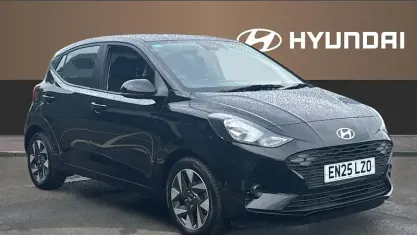 Used Hyundai i10 Advanced 63 HP (46 kW) 2025 Black Hatchback