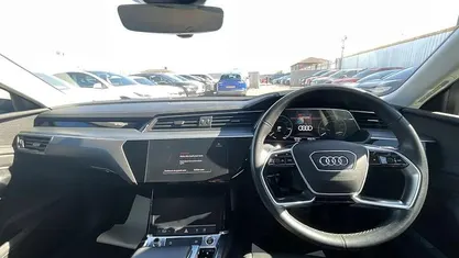 Used Audi e-tron Advanced 300 kW (408 HP) 2022 Grey SUV