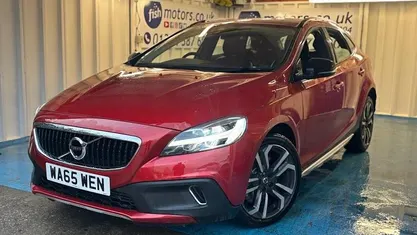Red Used 2018 Volvo V40 Pro Hatchback | £11,490 (Good price)
