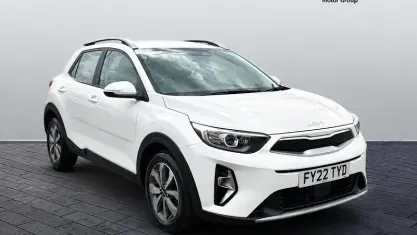 Used Kia Stonic 101 HP (74 kW) 2024 White SUV
