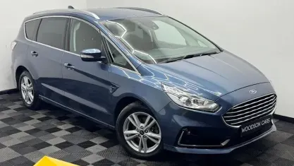 Käytetty Ford S-MAX Titanium 150 HP (110 kW) 2020 Sininen Tila-auto