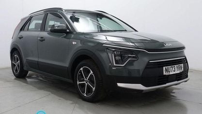 Gebraucht Kia Niro 141 PS (103 kW) 2023 Grün SUV