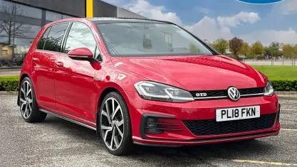 Begagnad VW Golf VII GTD 184 HK (135 kW) 2018 Röd Halvkombi