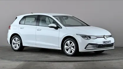 Used VW Golf VIII Life 150 HP (110 kW) 2023 White Hatchback