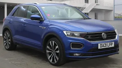 Used VW T-Roc R-line 150 HP (110 kW) 2020 Blue SUV