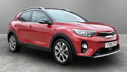 Used Kia Stonic 120 HP (88 kW) 2019 Red SUV