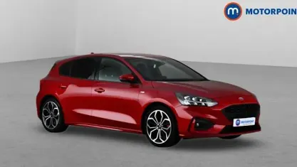 Used Ford Focus ST-Line X 155 HP (114 kW) 2021 Red Hatchback
