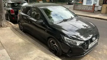 Used Hyundai i20 Premium 101 HP (74 kW) 2023 Black Hatchback