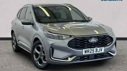 Usado Ford Kuga ST-Line 180 HP (132 kW) 2026 Prateado SUV