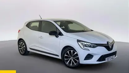 Used Renault Clio Evolution 90 HP (66 kW) 2023 White Hatchback