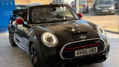 Begagnad Mini John Cooper Works Cabriolet 231 HK (169 kW) 2017 Cab