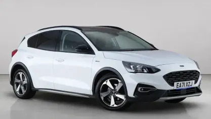 Used Ford Focus Active 125 HP (91 kW) 2021 White Hatchback