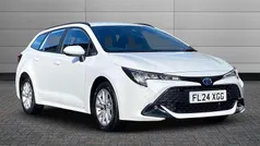 Pure white Used 2024 Toyota Corolla Sport Estate | £24,195 (Fair price)