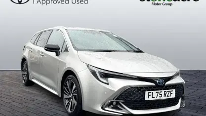 Used Toyota Corolla Design 140 HP (102 kW) 2025 Silver Estate
