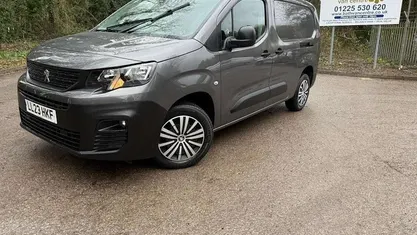 Used Peugeot Partner 102 HP (75 kW) 2023 MPV