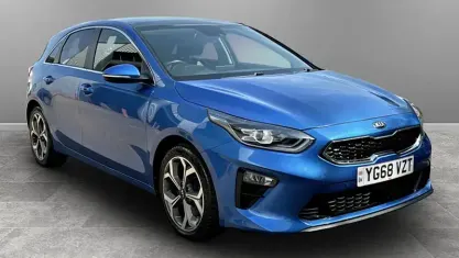 Used Kia Ceed First Edition 140 HP (102 kW) 2018 Blue Hatchback
