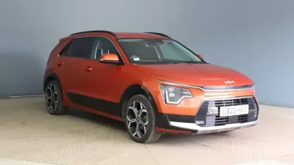 Used Kia Niro 141 HP (103 kW) 2023 Orange SUV