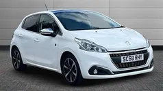 Bianca white Used 2019 Peugeot 208 Hatchback | £5,895 (Fair price)