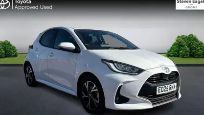Used Toyota Yaris Design 116 HP (85 kW) 2025 White Hatchback