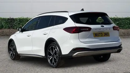 Used Ford Focus Active X 125 HP (91 kW) 2023 White Estate