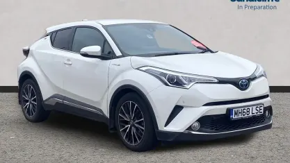 Used Toyota C-HR 122 HP (89 kW) 2017 White SUV