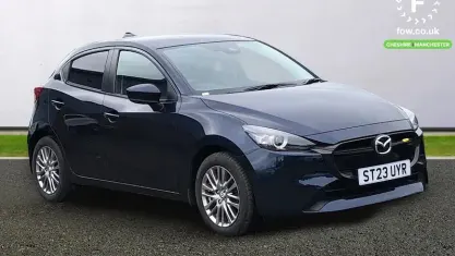 Usado Mazda 2 Exclusive-Line 116 CV (85 kW) 2023 Azul Utilitario