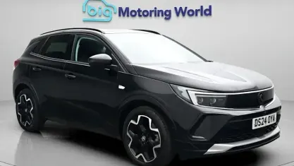 Used Vauxhall Grandland X Ultimate 131 HP (96 kW) 2024 Black SUV