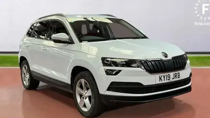 Used Skoda Karoq SE 150 HP (110 kW) 2019 White SUV