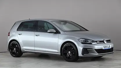 Begagnad VW Golf VII GTD 184 HK (135 kW) 2019 Silver Halvkombi