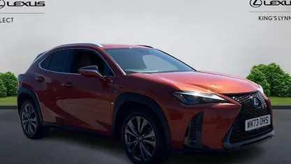 Usado Lexus UX 250h Sport Design Packet 184 HP (135 kW) 2024 SUV