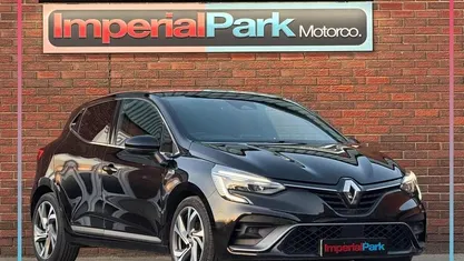 Used Renault Clio V RS Line 90 HP (66 kW) 2022 Black Hatchback