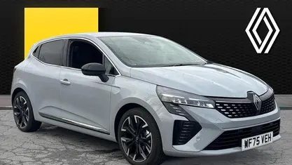 Used 2025 Renault Clio V Techno Hatchback | £19,375 (Fair price)