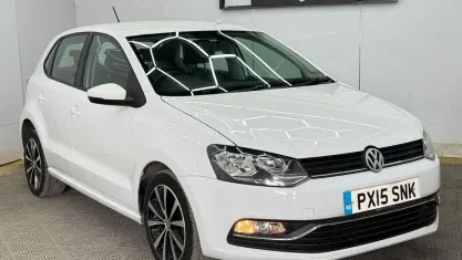 Used VW Polo SE 90 HP (66 kW) 2015 White Hatchback