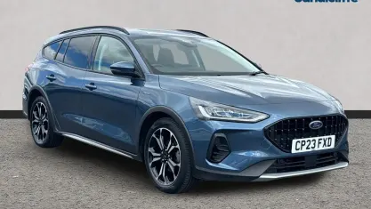 Used Ford Focus Active X 155 HP (114 kW) 2023 Blue Estate