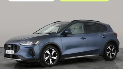 Used Ford Focus Active 125 HP (91 kW) 2023 Blue Hatchback