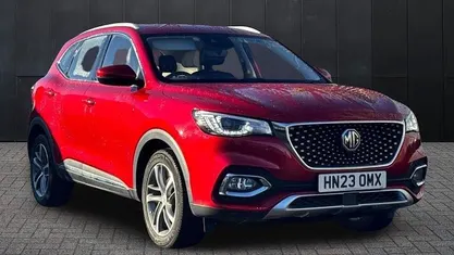 Red Used 2023 MG HS Excite SUV | £14,791 (Fair price)