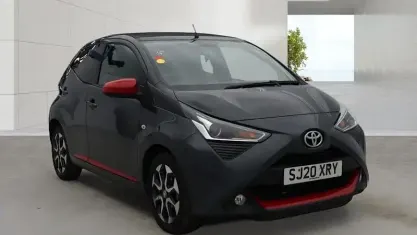 Used Toyota Aygo Trend 72 HP (52 kW) 2020 Grey Hatchback
